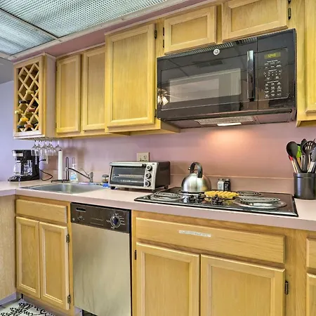 Quaint Wildwood Condo About Walk To Beach! Exterior photo